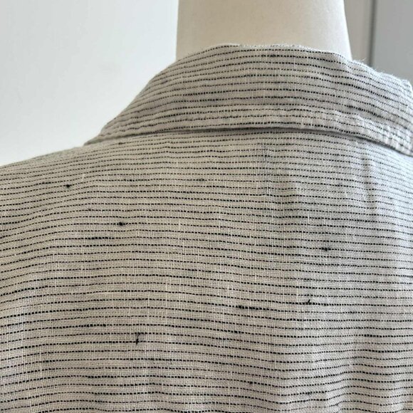 Jones New York Ivory-Black 100% Linen Stripe V-Neck Shirt with Roll Tabs – US 2X - Picture 8 of 12